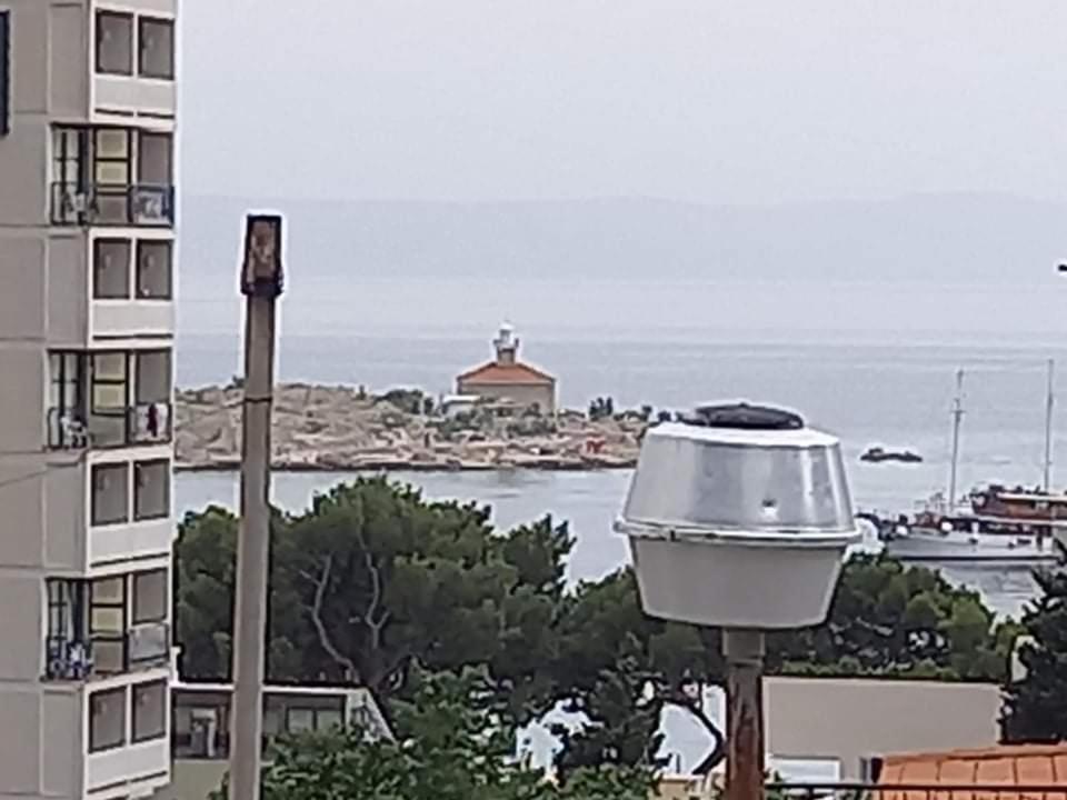 Studio Darija For 2 Persons S Terasom Wi-Fi & Parking Apartment Makarska Bagian luar foto