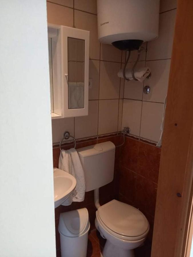 Studio Darija For 2 Persons S Terasom Wi-Fi & Parking Apartment Makarska Bagian luar foto