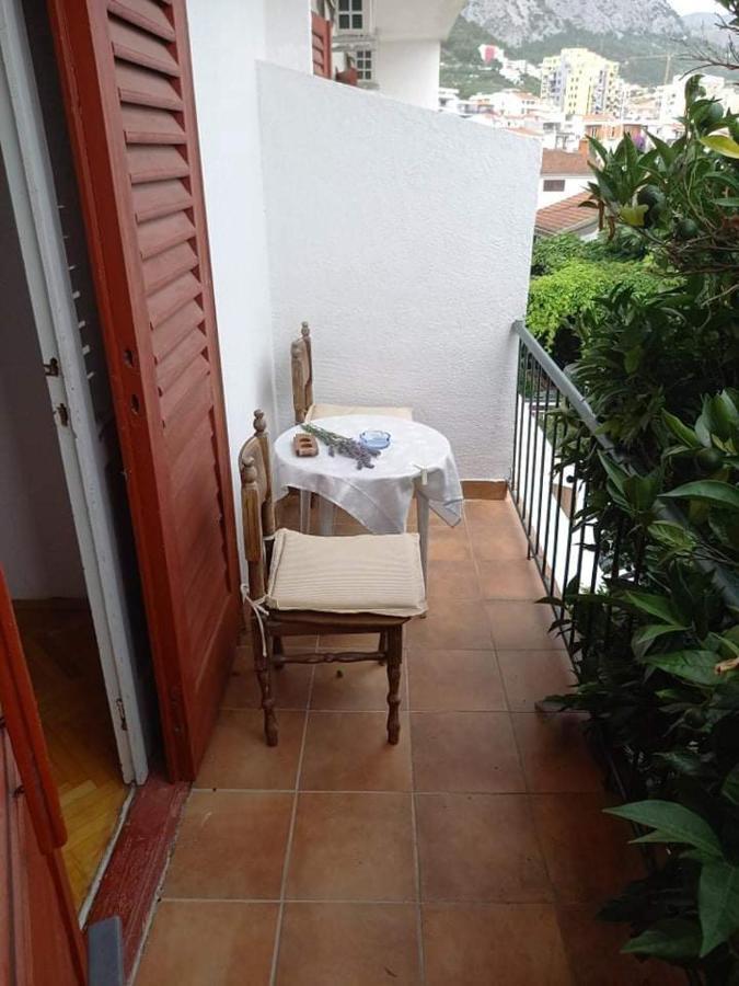 Studio Darija For 2 Persons S Terasom Wi-Fi & Parking Apartment Makarska Bagian luar foto